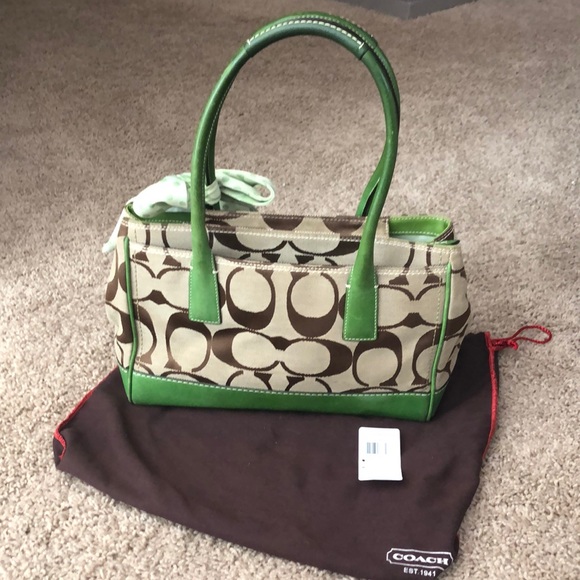 Coach 11557 Hampton Signature Madeline Tote - Picture 3 of 7